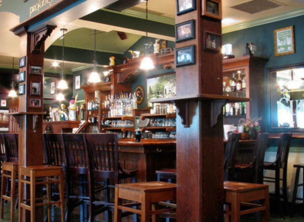 County Clare Inn Милуоки Екстериор снимка