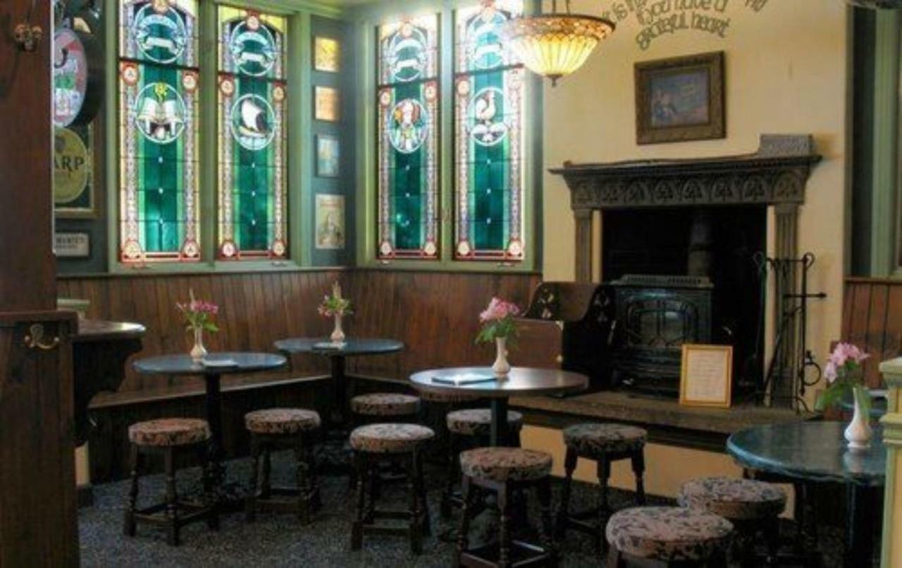 County Clare Inn Милуоки Екстериор снимка